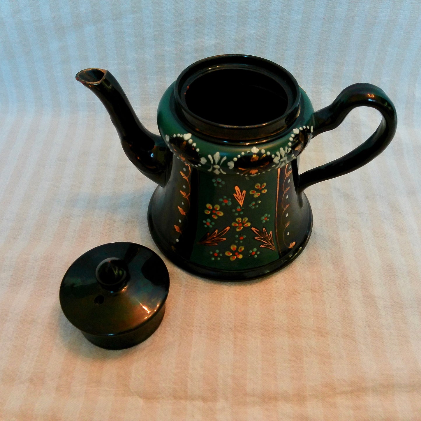 23 Antique Victorian Jackfield Teapot, Made in England