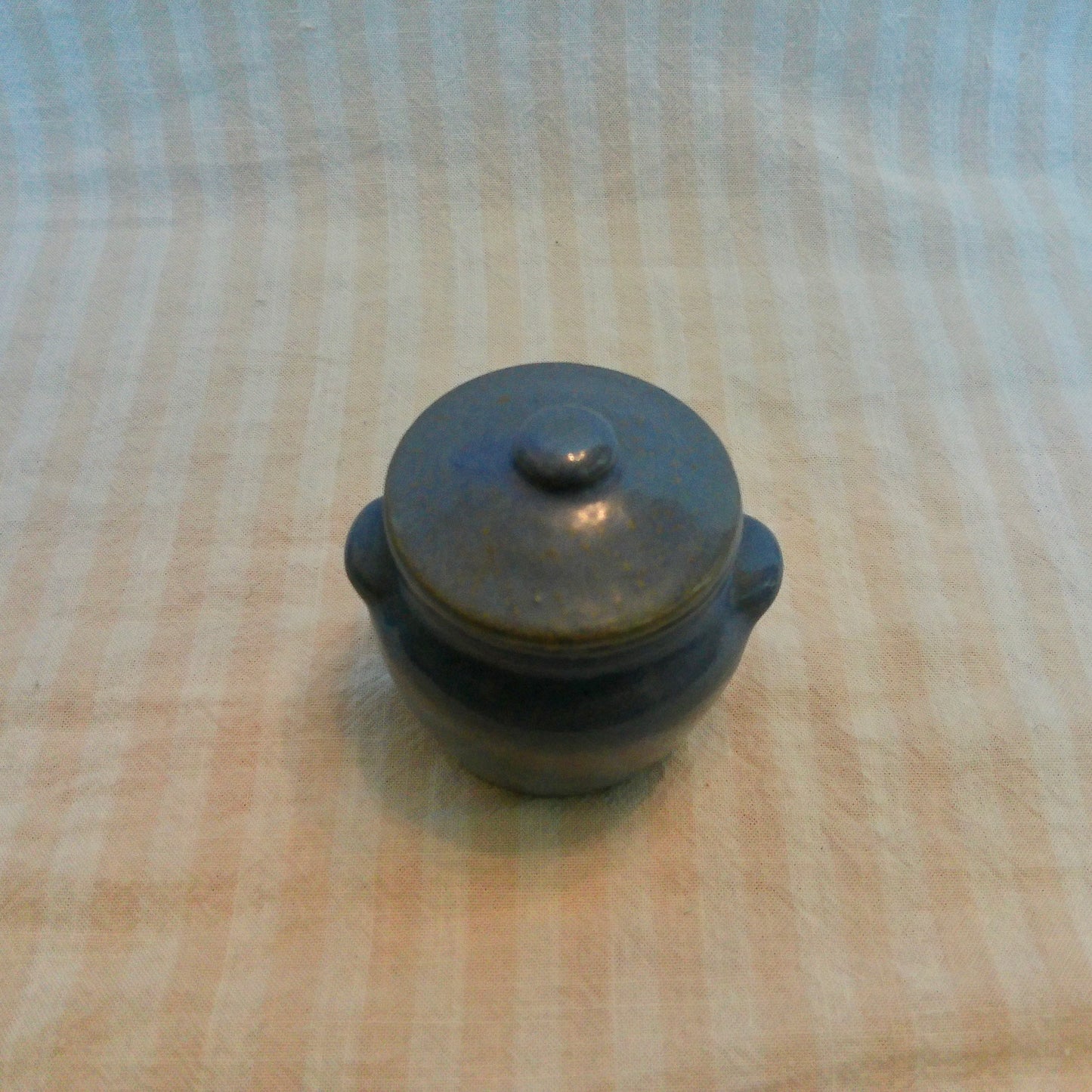 19 Dutchess Cheese NY Small Crock with Lid